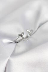 Zincir Sallantılı Kalp Model Gümüş Renk Kadın Yüzük