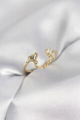 Zincir Sallantılı Kalp Model Gold Renk Kadın Yüzük