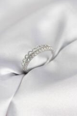 Motif Desenli Gümüş Renk Zirkon Taşlı Kadın Yüzük