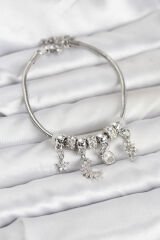 Pirinç Gümüş Renk Ay Charm Model Charmlı Kadın Bileklik