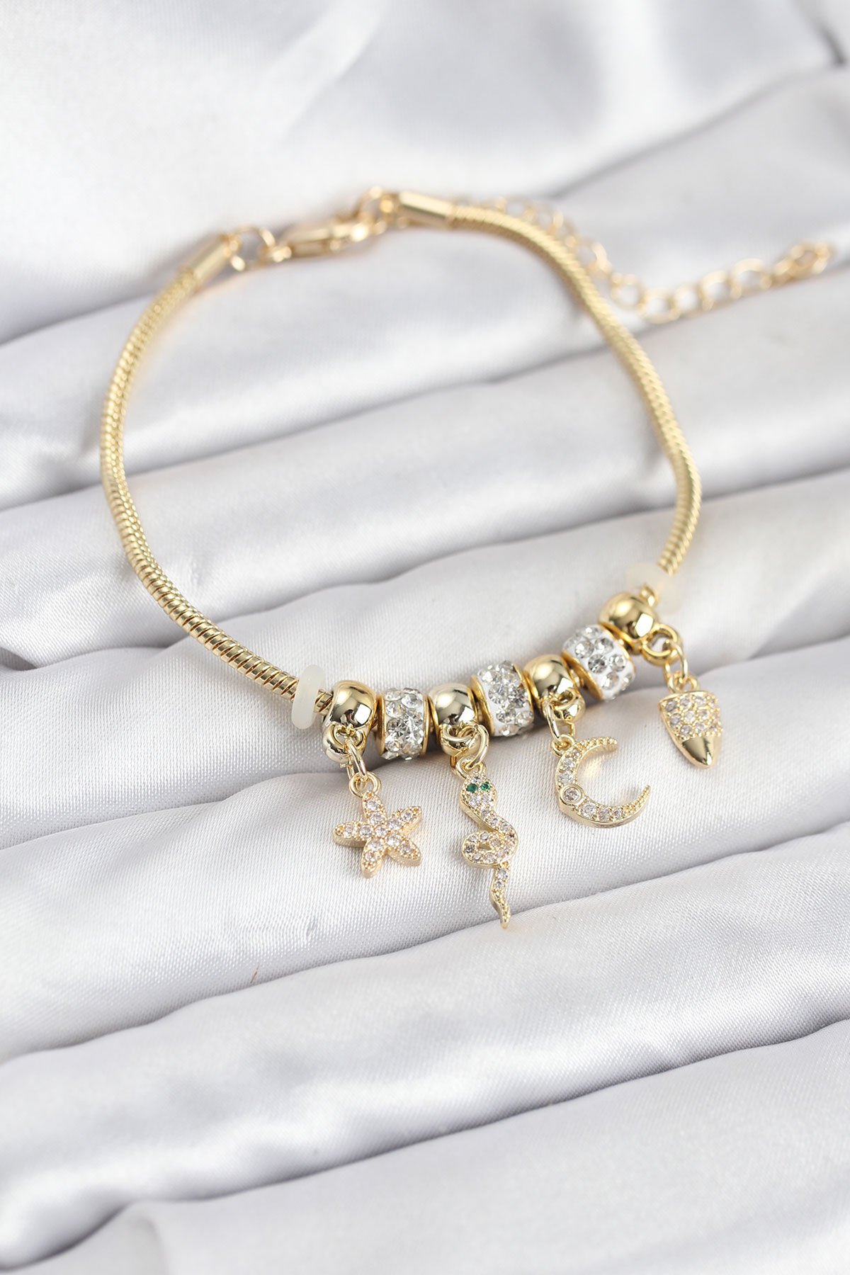 Pirinç Gold Renk Yılan Charmlı Kadın Bileklik