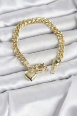 Kalp Detaylı Gold Renk Pirinç Kadın Bileklik