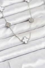 316L Çelik Zincir Gümüş Renk Beyaz ve Zirkon Taşlı Yonca Kadın Kolye