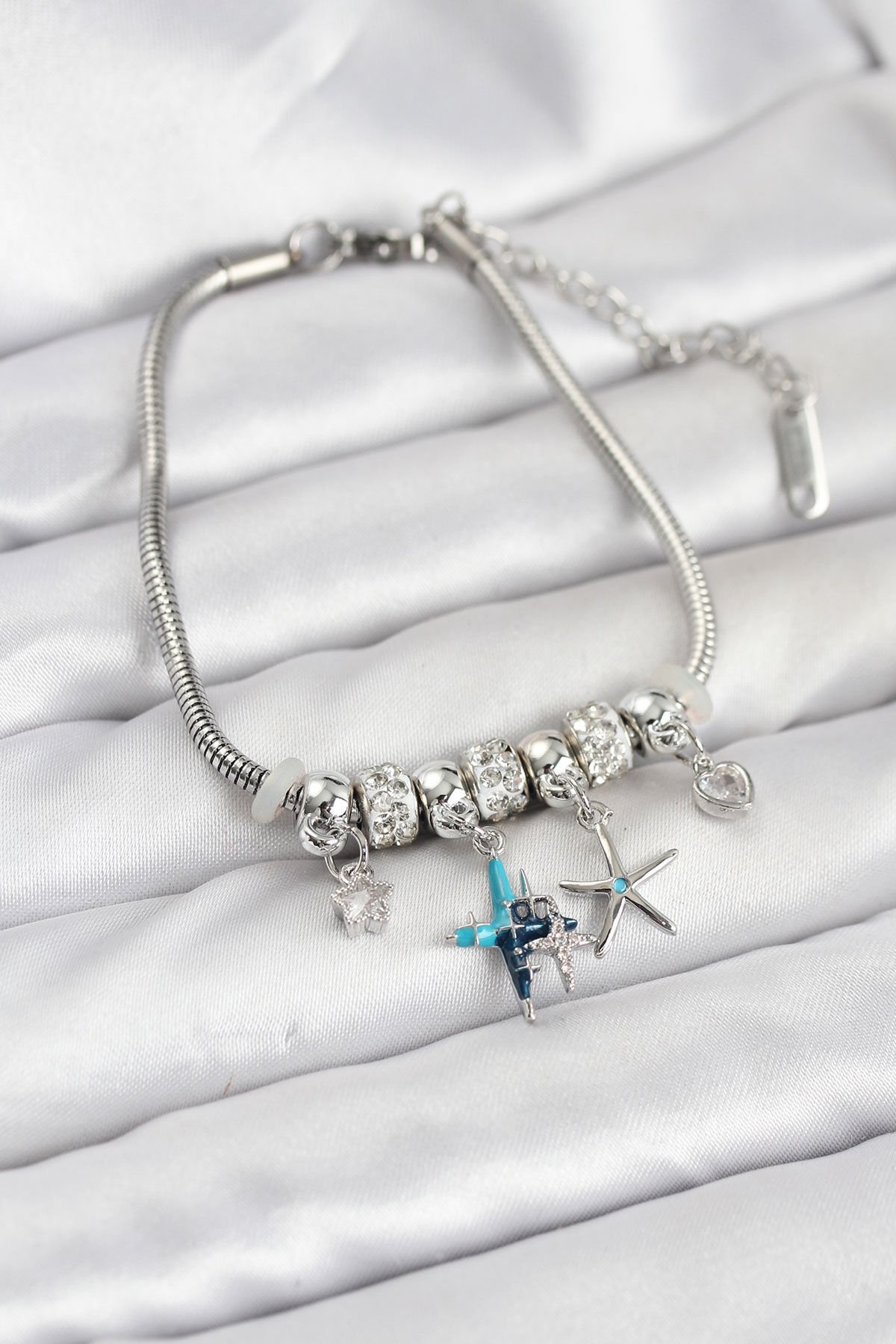 Pirinç Gümüş Renk Yıldız Model Charmlı Kadın Bileklik