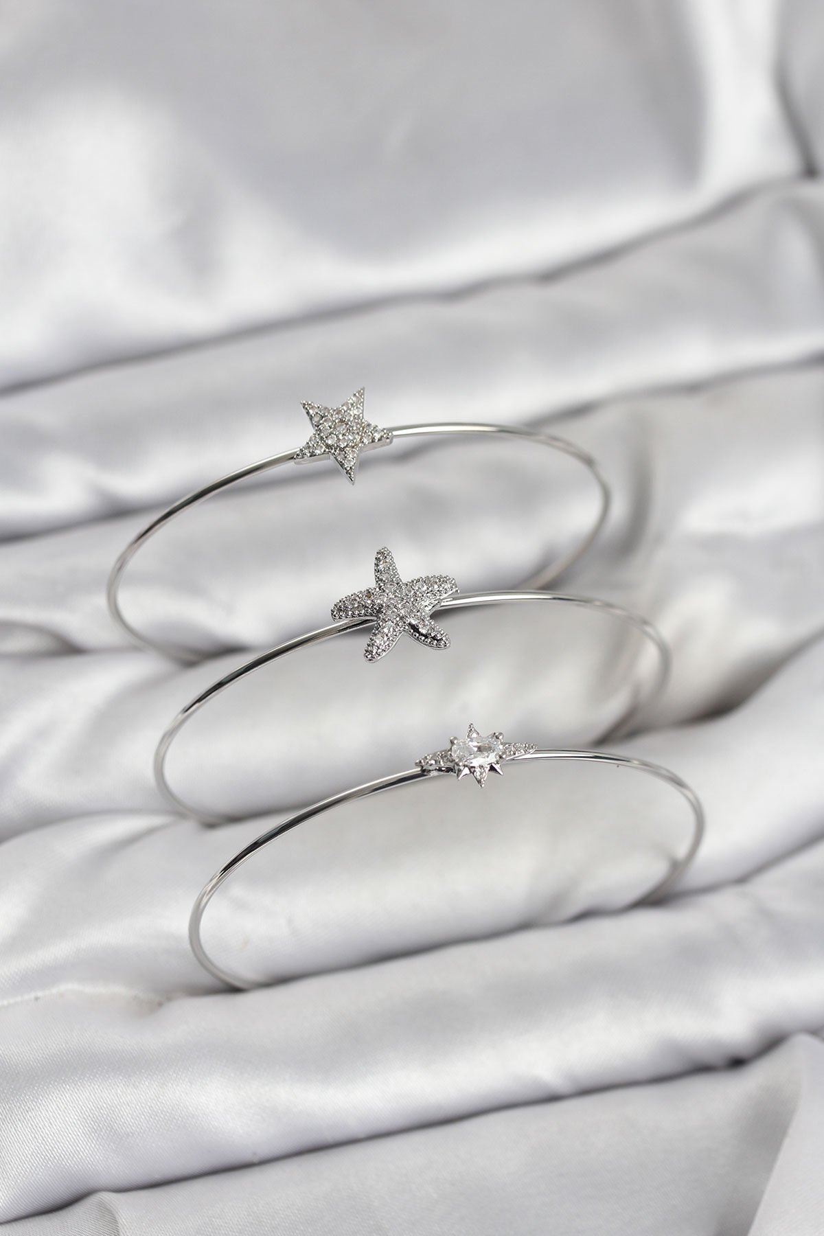 Gümüş Renk Zirkon Taşlı Deniz Yıldızı Model 3'lü Kadın Bileklik Kombini