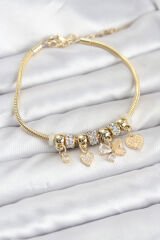 Kelebek Charmlı Gold Renk Kadın Bileklik