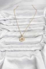 316L Çelik Zincir Gold Renk Lotus Model Zirkon Taşlı Kadın Kolye