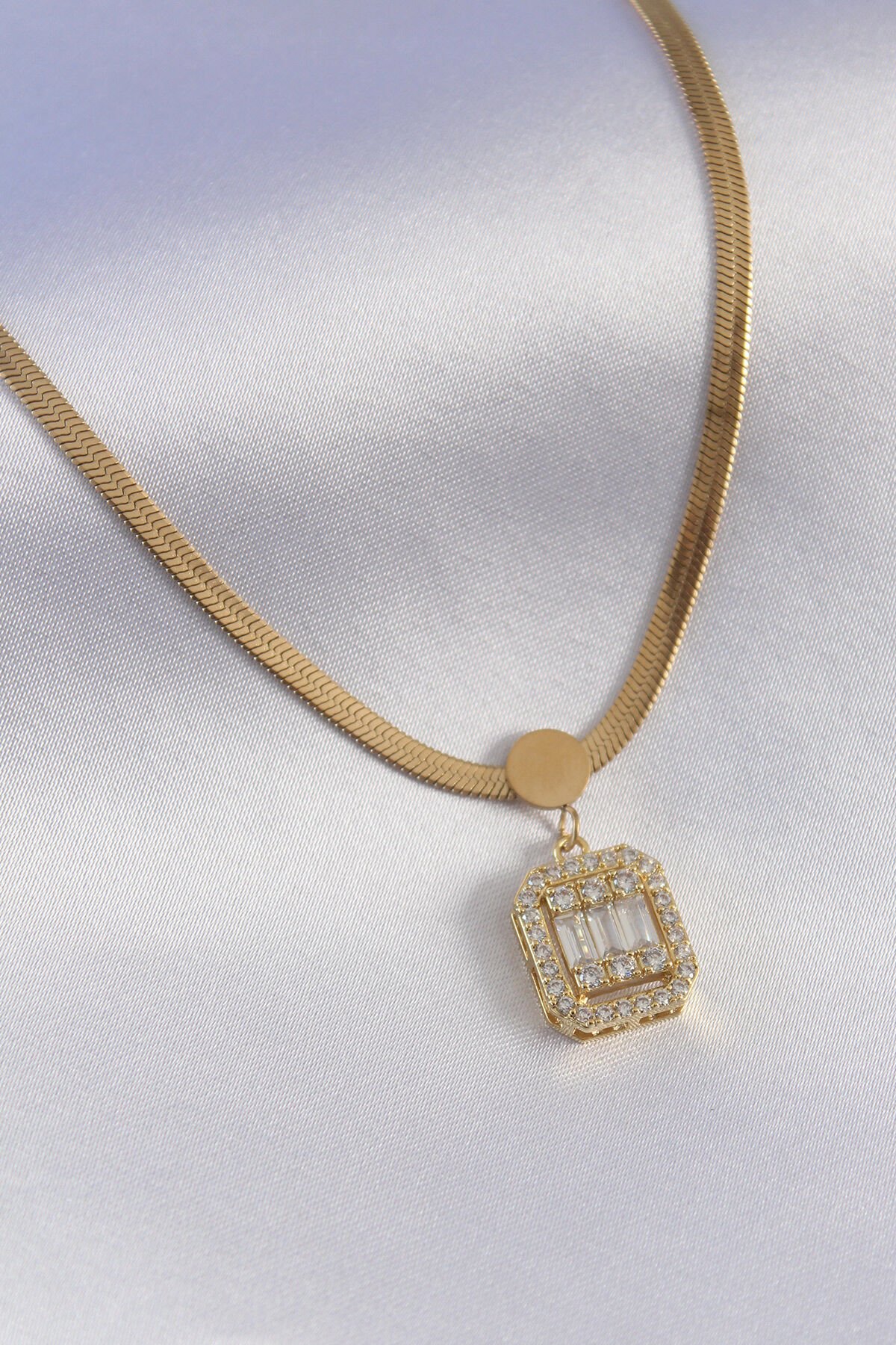 316L Çelik Gold Renk İtalyan Zincir Model Baget Zirkon Taşlı Kadın Kolye