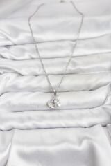 316L Çelik Zincir Gümüş Renk Deniz Kabuğu ve Deniz Yıldızı Model Zirkon Taşlı Kadın Kolye