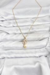 316L Çelik Zincir Gold Renk Deniz Atı Model Zirkon Taşlı Kadın Kolye