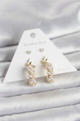 Pirinç Gold Renk Kelebek Detaylı Kadın Küpe Seti