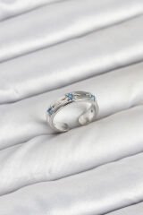 Pirinç Gümüş Renk Mavi Zirkon Taşlı Kutup Yıldızı Model Kadın Yüzük