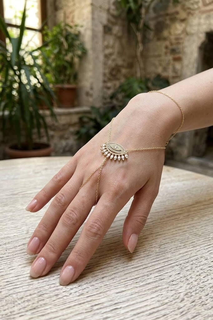 Pirinç Gold Renk Zirkon Taşlı Göz Model Kadın Şahmeran