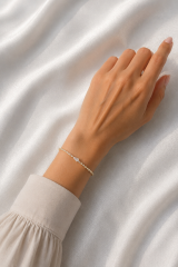 Pirinç Zirkon Taşlı Damla Model Ezme Zincir Gold Renk Kadın Bileklik