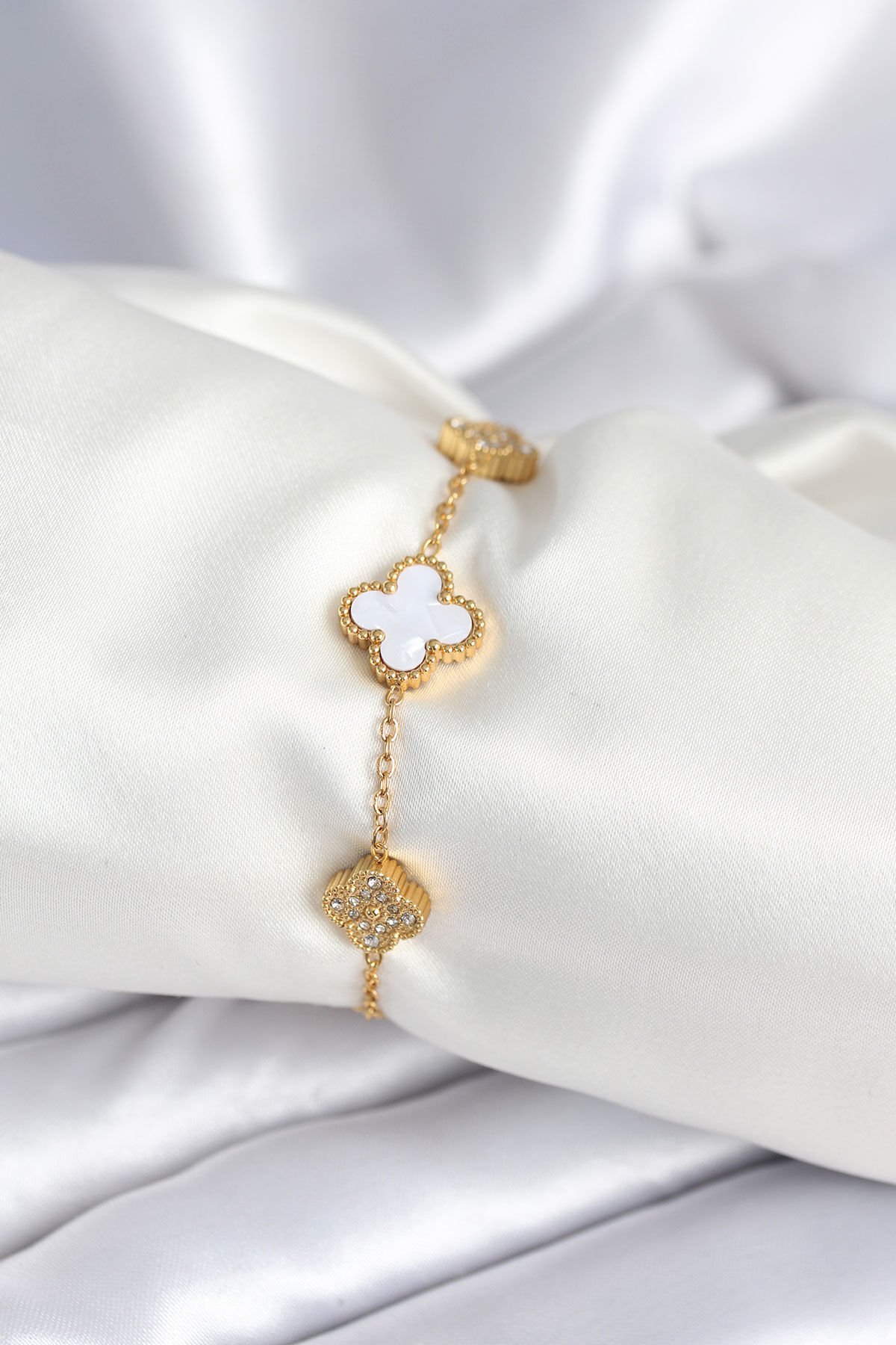 316L Çelik Zincir Zirkon Taşlı Yonca Beyaz Kadın Bileklik