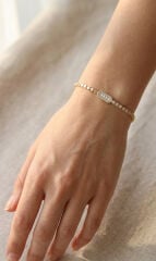 Pirinç Zirkon Taşlı Dikdörtgen Model Ezme Zincir Gold Renk Kadın Bileklik