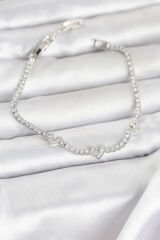 Pirinç Gümüş Renk Kalp Model Zirkon Taşlı Su Yolu Kadın Bileklik