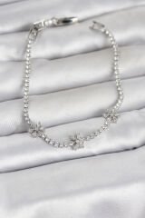 Pirinç Gümüş Renk Çiçek Model Zirkon Taşlı Su Yolu Kadın Bileklik