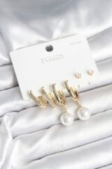 Pirinç Gold Renk İnci Detaylı 925 Ayar Gümüş Çivili Kadın Küpe Seti