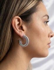 Pirinç Gümüş Renk İşleme Halka Model Kadın Küpe