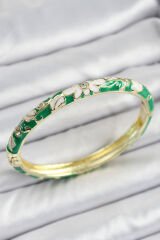 Mineli Pirinç Gold Renk Yeşil Çiçek Desen Motifli Kadın Kelepçe
