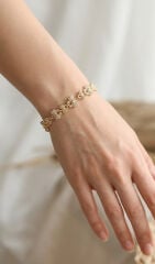 Pirinç Gold Renk Zirkon Taşlı Kelebek Model Zincir Kadın Bileklik
