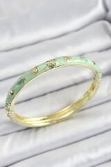 Mineli Pirinç Gold Renk Açık Yeşil Motif Desenli Kadın Kelepçe