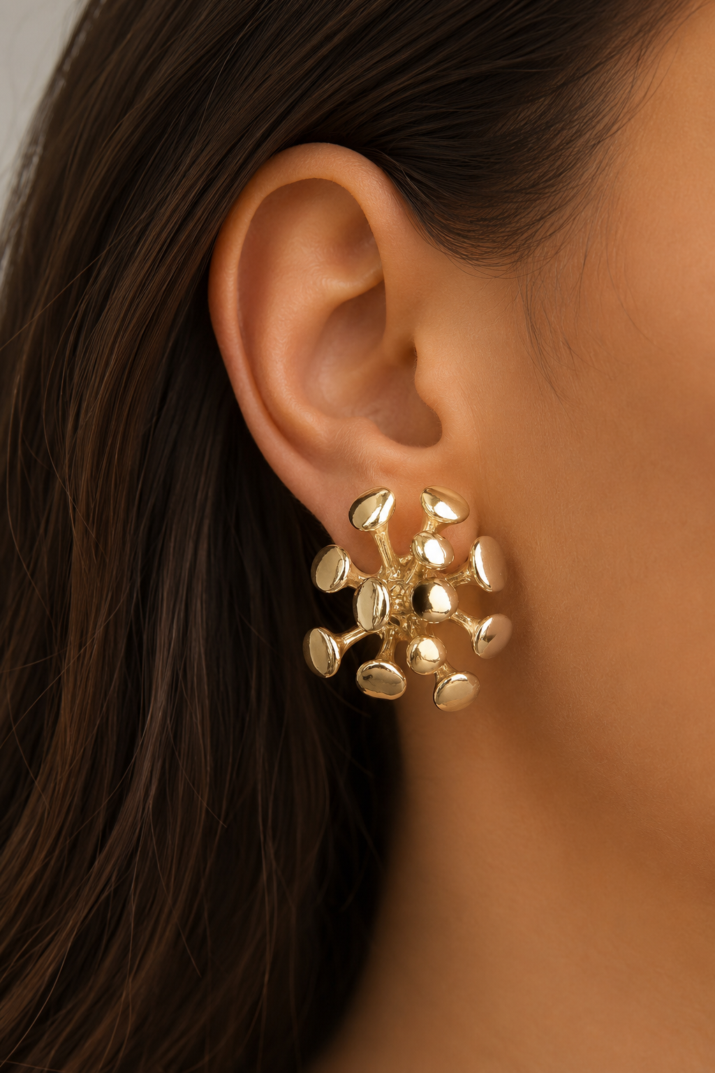 Pirinç Gold Renk Petek Model Kadın Küpe