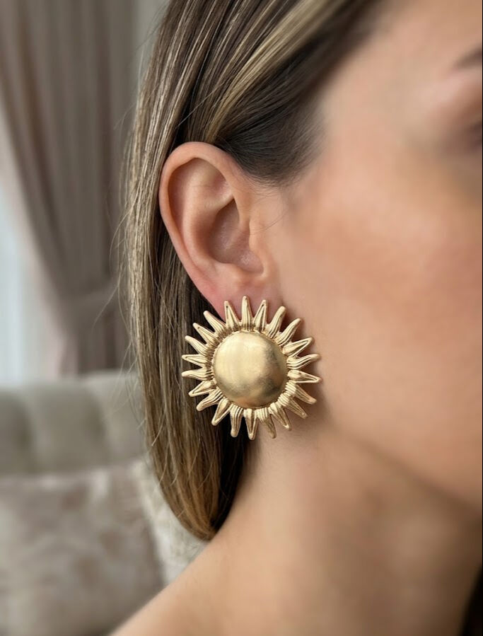 Pirinç Güneş Model Gold Renk Kadın Küpe