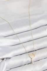 Pirinç Zirkon Taşlı İstiridye Model Gold Renk Kadın Kolye