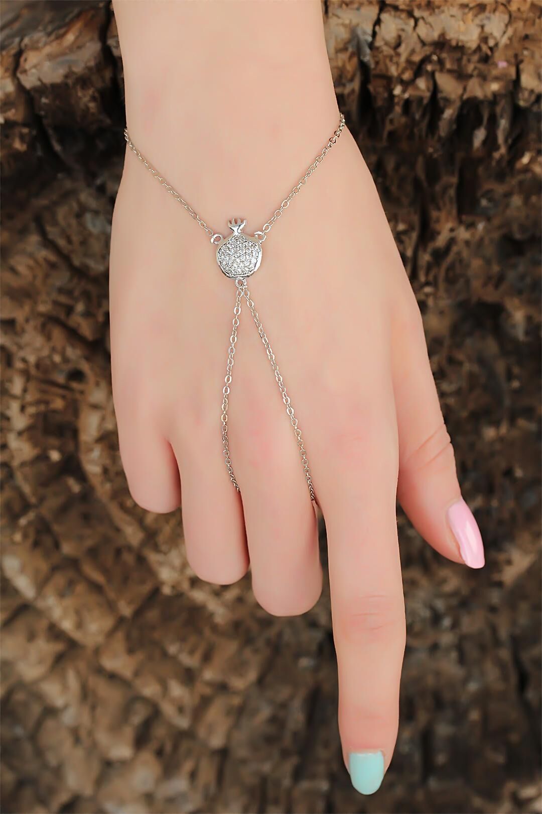 Silver Renk Zirkon Taşlı Nar Figürlü Şahmeran Bileklik