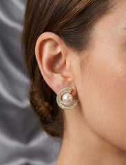 Pirinç Gold Renk Zirkon Taşlı Salyangoz Model İnci Detay Kadın Küpe