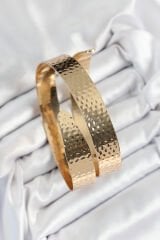 Pirinç Dövme Desenli Gold Renk Kadın Pazu Bileklik