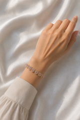 Vip Seri Pirinç Gold Renk Pembe Zirkon Taşlı Kalp Tasarımlı Bileklik