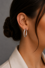 Pirinç Gümüş Renk Zirkon Taşlı Oval Model Küpe