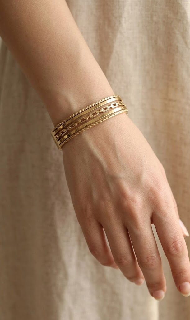 316L Çelik Gold Renk Vintage Model Kadın Kelepçe Bileklik