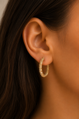 Gold Renk Pirinç Tırtık Model Kadın Küpe