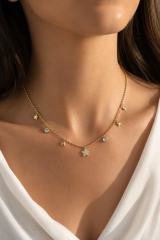 Pirinç Gold Renk Yıldız Model Kadın Kolye