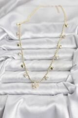 Pirinç Gold Renk Zirkon Taşlı Çiçek Model Kadın Kolye