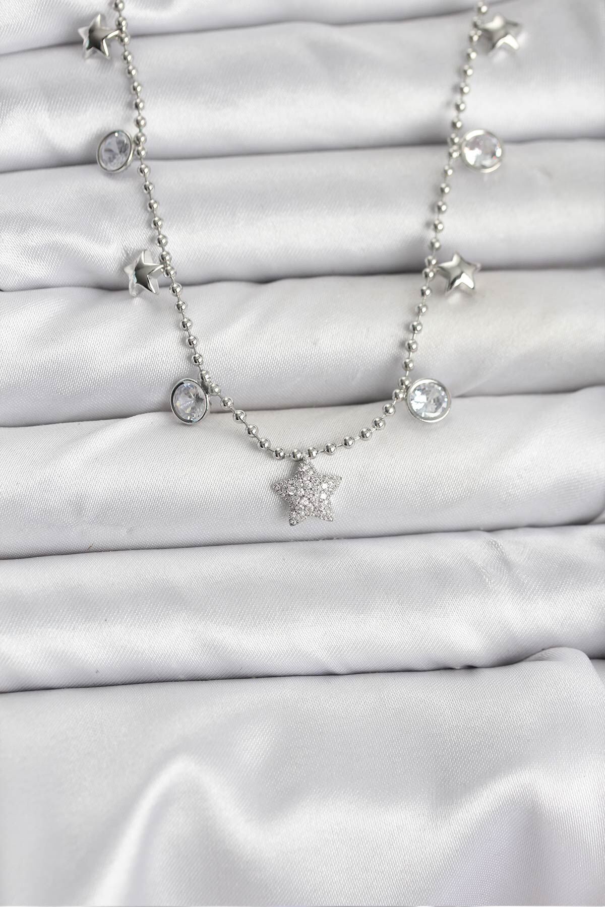 Pirinç Gümüş Renk Yıldız Model Kadın Kolye