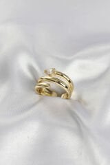 Pirinç Gold Renk Sarmal Yılan Model Kadın Yüzük