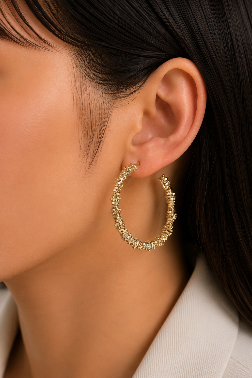 Pirinç Gold Renk Tırtıklı Halka Model Kadın Küpe