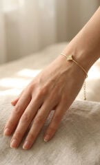 Gold Renk Pirinç Köşeli Yonca Model Kadın Bileklik
