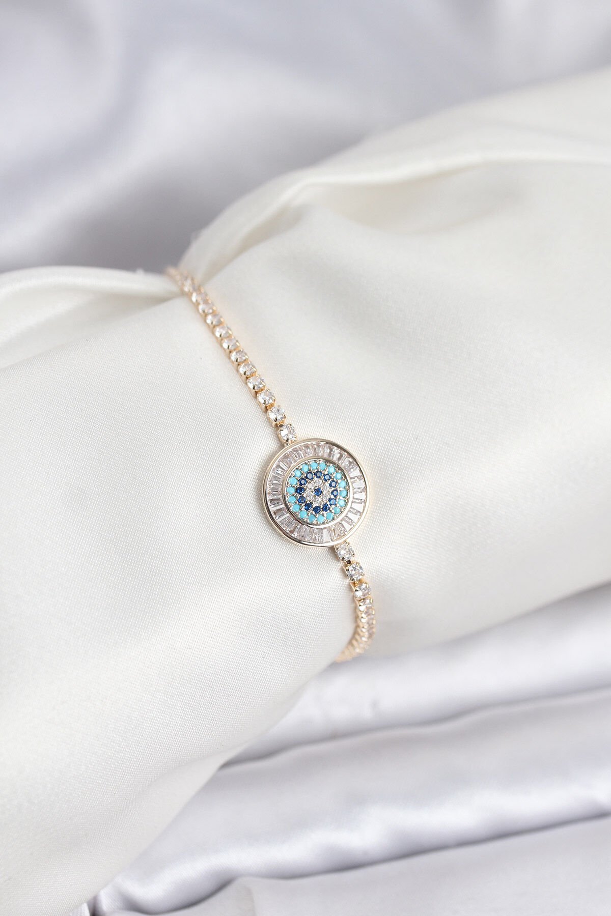 Gold Renk Nazar Model Zirkon Taşlı Asansörlü Su Yolu Bileklik