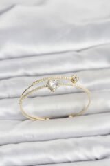 Pirinç Gold Renk Kalp Model Zirkon Taşlı Kadın Bileklik
