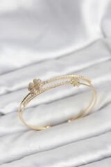Pirinç Gold Renk Yonca Model Kadın Bileklik