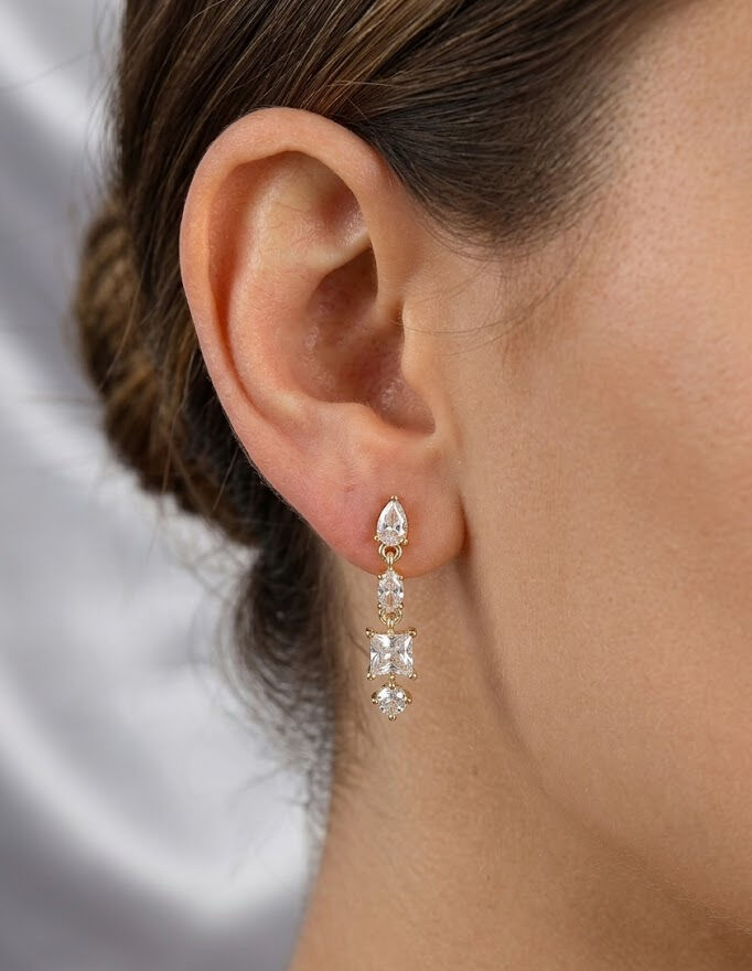 Pirinç Zirkon Taşlı Sallantılı Model Gold Renk 3'lü Çift Kadın Küpe Set