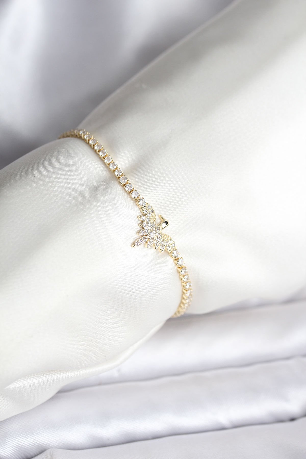 Anka Kuşu Model Zirkon Taşlı Gold Renk Pirinç Su Yolu Kadın Bileklik